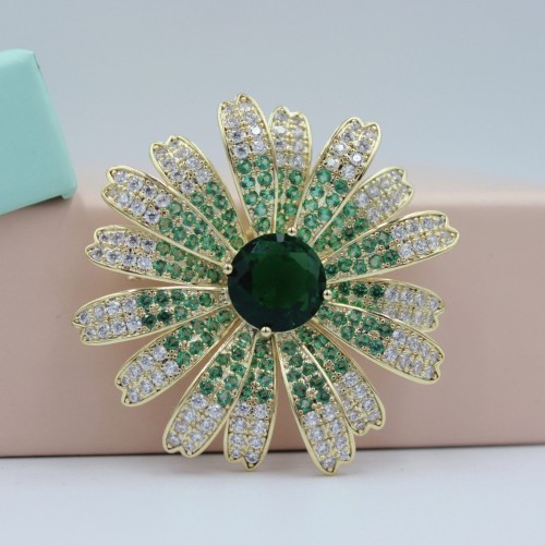 Daisy Flower Brooch