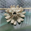 Daisy Flower Brooch